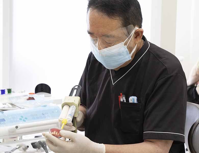 小岩（東京都江戸川区）の歯医者、笠原デンタルオフィスの精密入れ歯治療